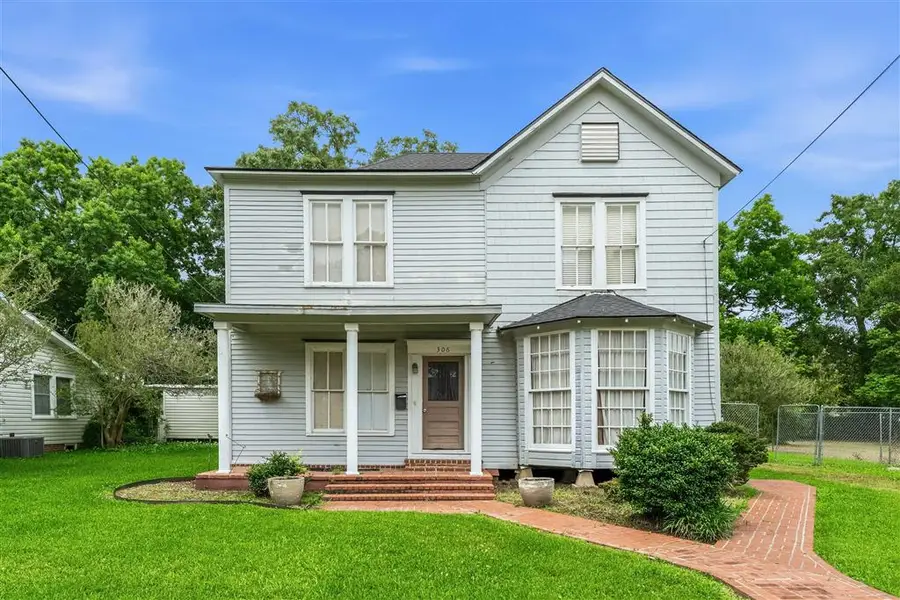306 W Nezpique Street W, Jennings, LA 70546 - #2