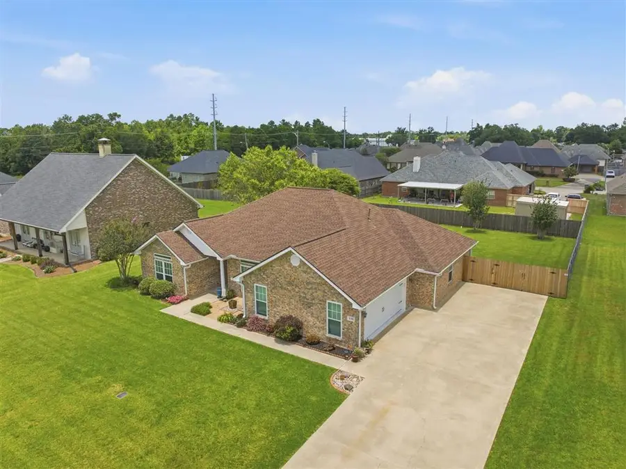 330 Hampton Court, Lake Charles, LA 70605 - #3