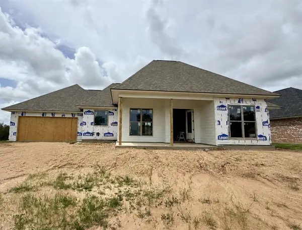 863 Mary Diane Mccall Drive, Lake Charles, LA 70605