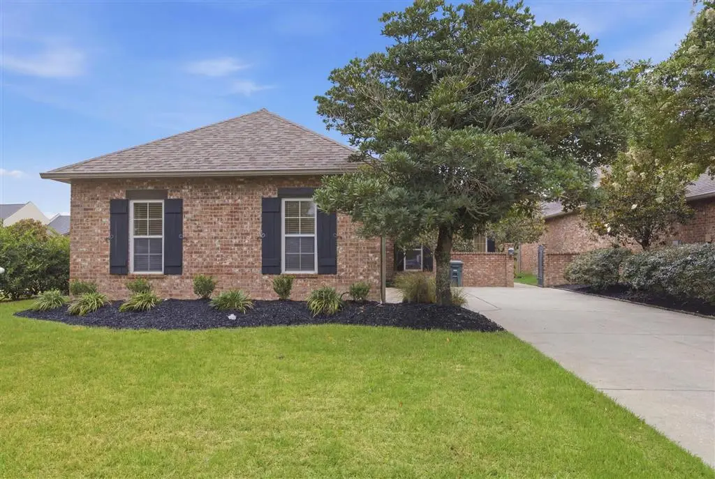 6105 W Azalea Drive W, Lake Charles, LA 70605 - #1