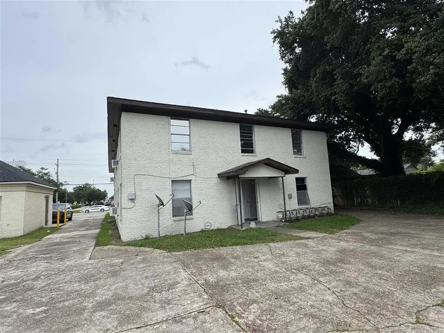 2906 2nd Ave Avenue, Lake Charles, LA 70601 - #2