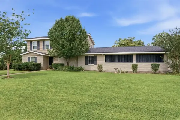 4000 Brinlee St Street, Lake Charles, LA 70605