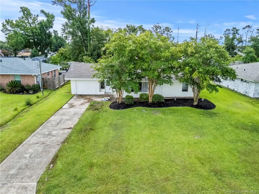 325 Quelqueshue Street, Sulphur, LA 70663 - #3