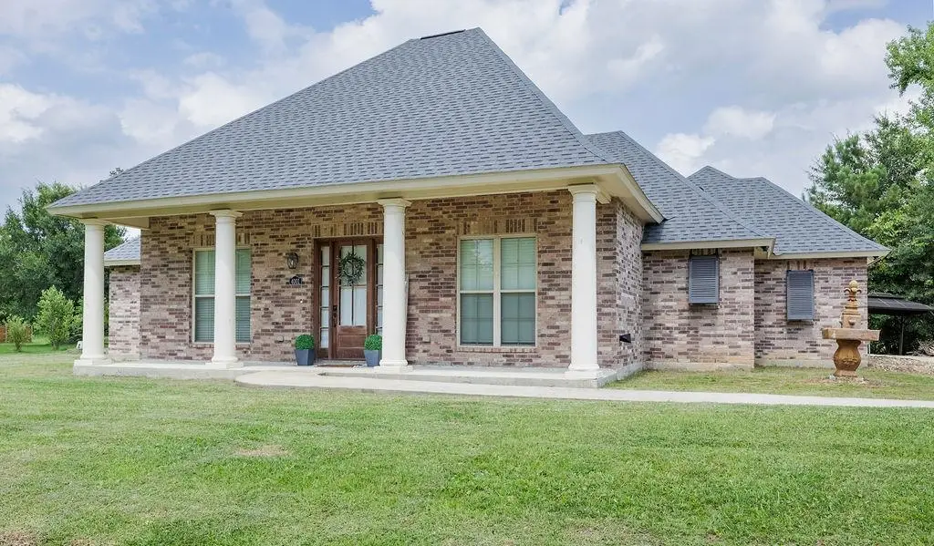 4001 Briarwood Dr Drive, Lake Charles, LA 70605 - #1