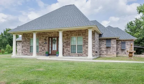 4001 Briarwood Dr Drive, Lake Charles, LA 70605