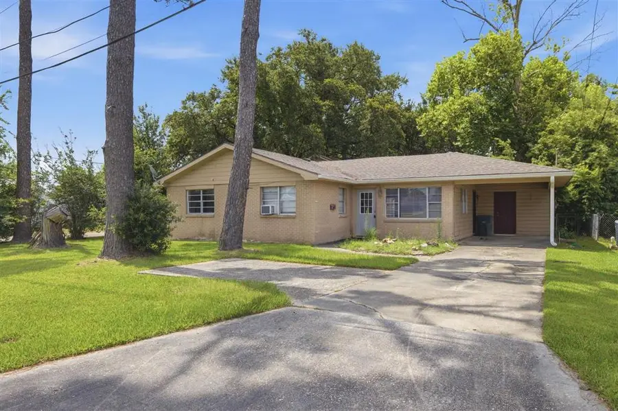 701 Park Hill Dr Drive, Lake Charles, LA 70605 - #2