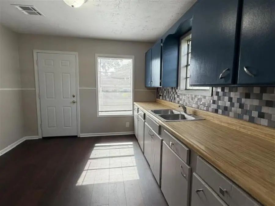 2222 Lilly Street, Lake Charles, LA 70601 - #3