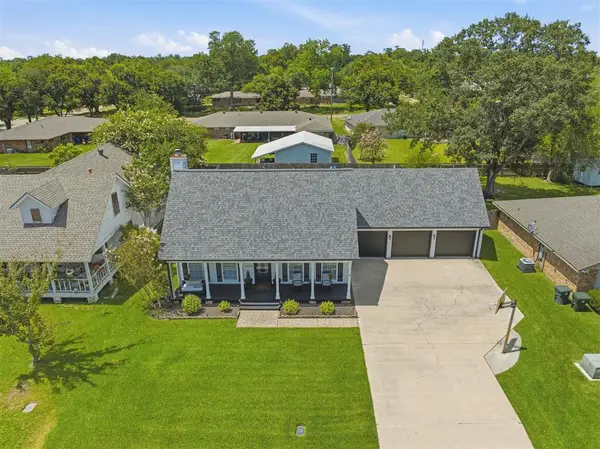 136 E Greenway St Street E, Lake Charles, LA 70605