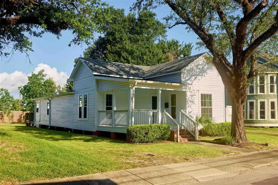 424 Hodges Street, Lake Charles, LA 70601 - #2