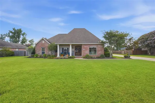 208 Zinfandel Dr Drive, Lake Charles, LA 70611