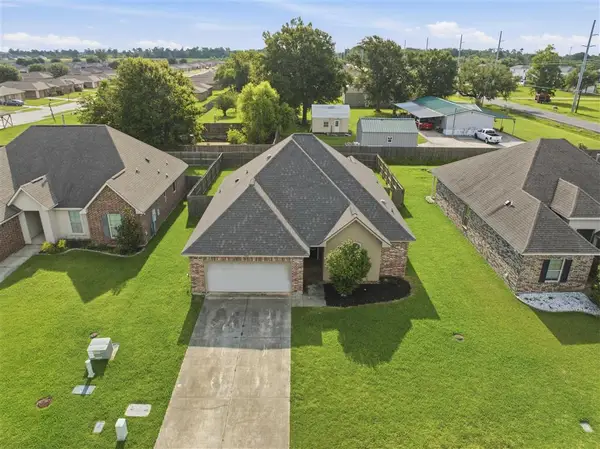 5483 Heberts Pass, Lake Charles, LA 70607