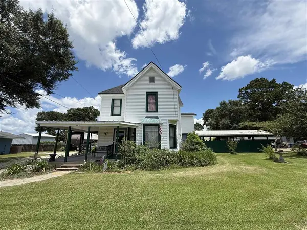 302 N Louise Street, Jennings, LA 70546
