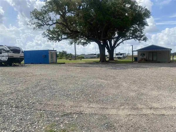 5103 W Highway 90 W, Vinton, LA 70668-0275
