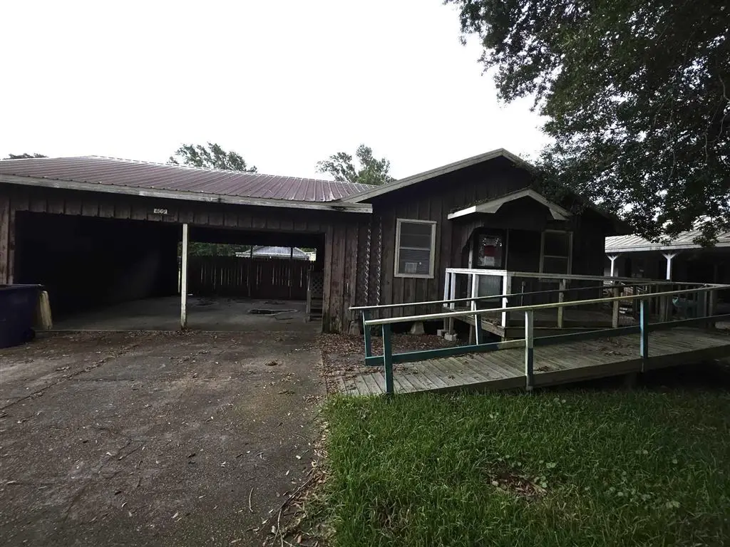 409 S Kinney Street S, Iowa, LA 70647 - #1