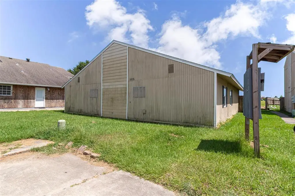 1835 Fox Run Drive, Lake Charles, LA 70605 - #1