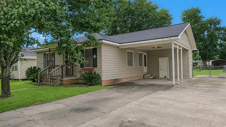 423 Davis Street, Jennings, LA 70546 - #2