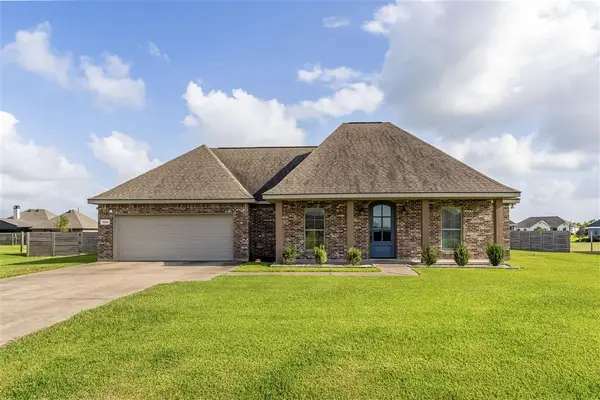 7421 Buckskin Drive, Iowa, LA 70647