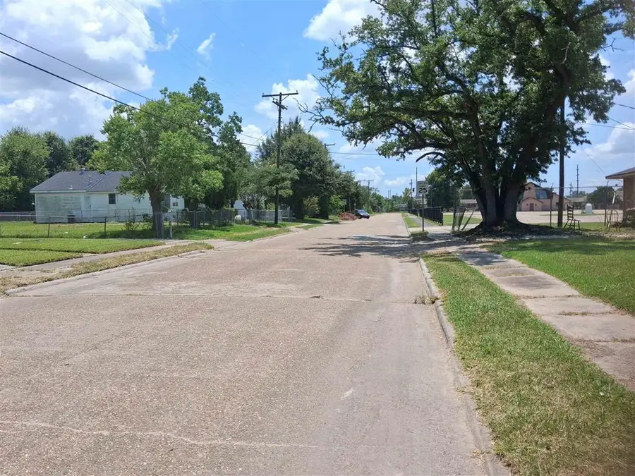 518 N Cherry Street N, Lake Charles, LA 70601 - #3
