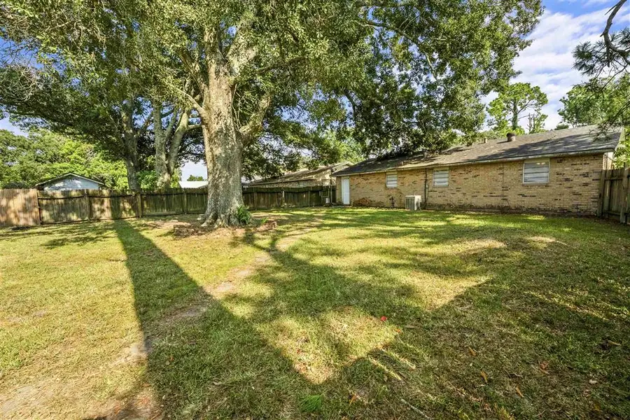 614 Harrington Street, Jennings, LA 70546 - #3