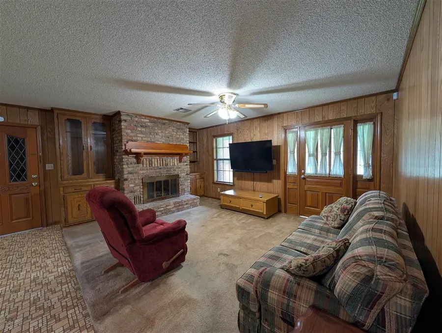 603 Harrington Street, Jennings, LA 70546 - #2