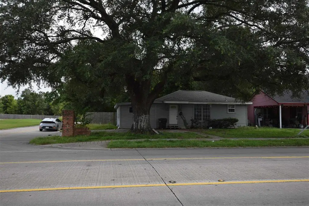 2452 12th Street, Lake Charles, LA 70601 - #1