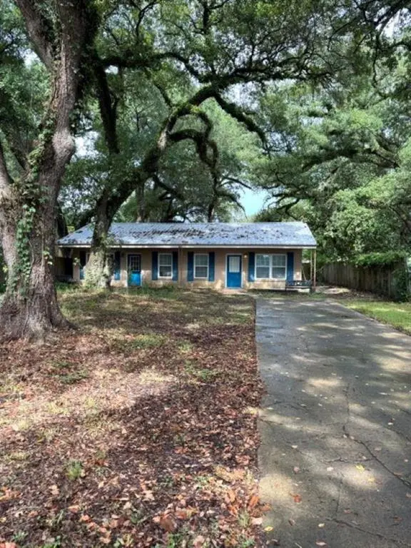702 N Huntington Street N, Sulphur, LA 70663 - #1