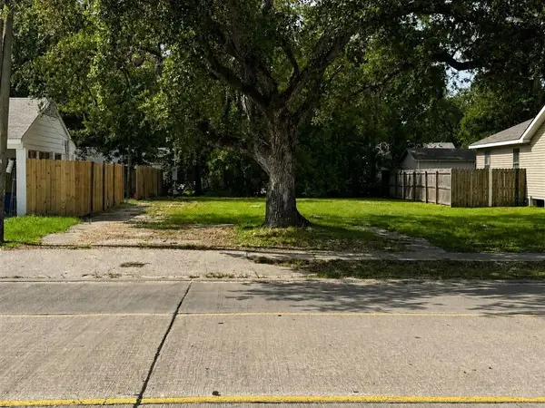 2320 12th Street, Lake Charles, LA 70601