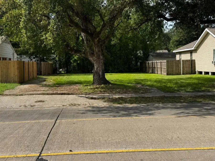 2320 12th Street, Lake Charles, LA 70601 - #3