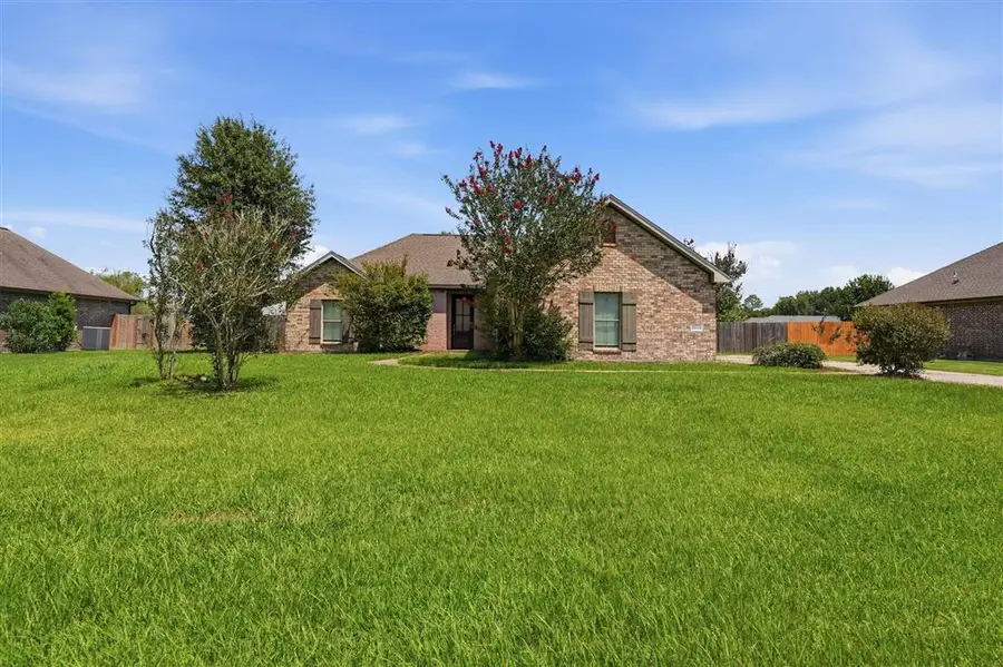 2628 Ravenway Dr Drive, Lake Charles, LA 70611 - #3