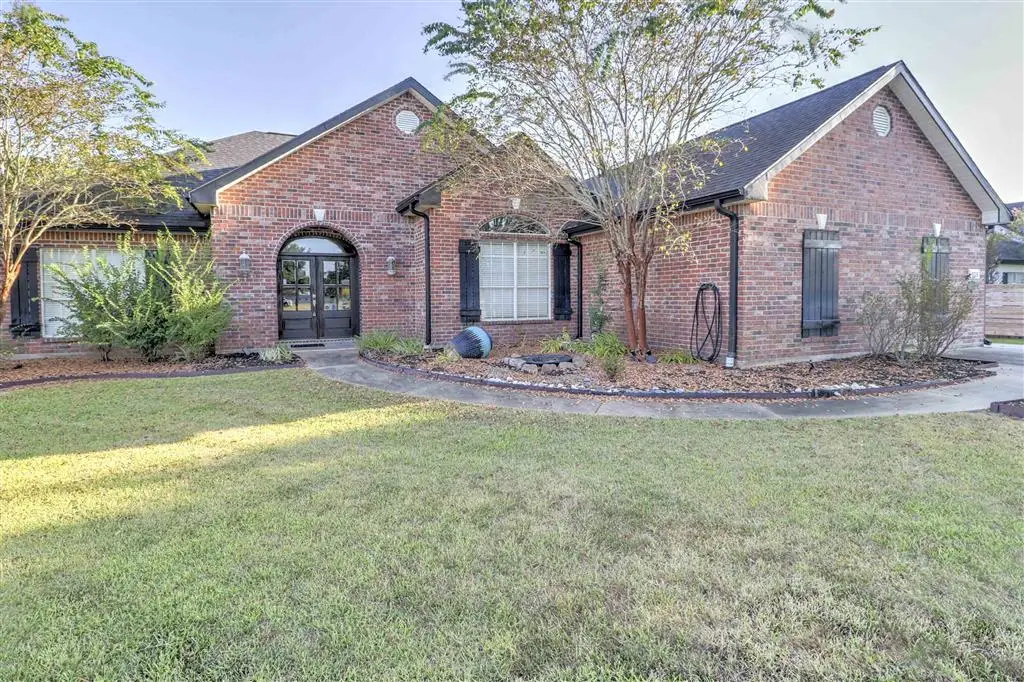 1113 Oakleaf Ln Lane, Lake Charles, LA 70605 - #1