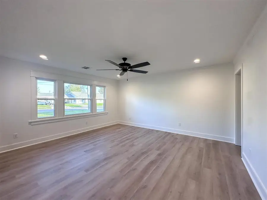 3202 Hodges Street, Lake Charles, LA 70601 - #2