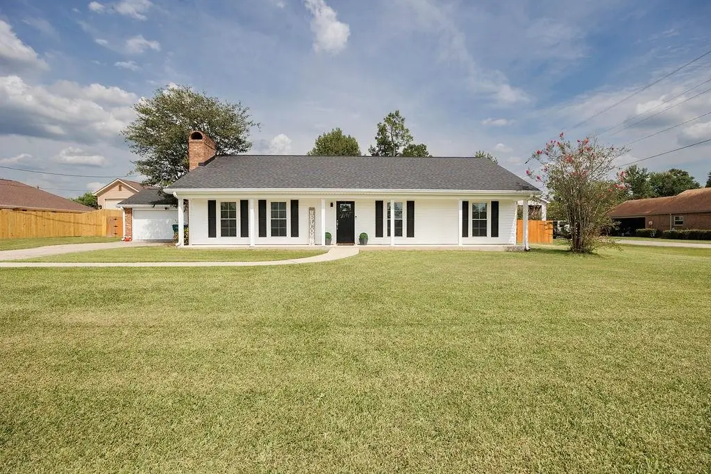 306 E Presidential Circle E, Lake Charles, LA 70611 - #1