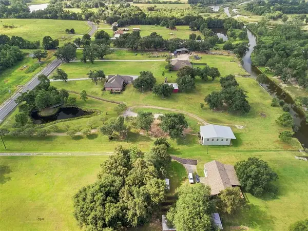 6568 Oak Lake Dr., Sulphur, LA 70665