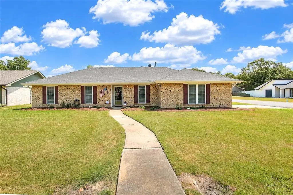 4557 W Meadow Lane W, Lake Charles, LA 70605 - #1