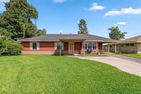 1107 Mitchell St Street, Lake Charles, LA 70607
