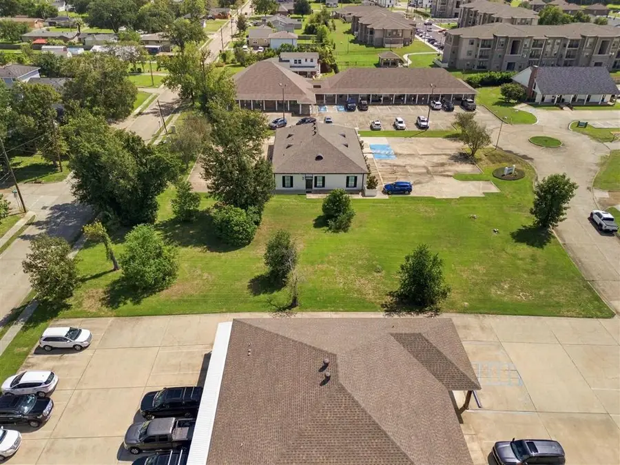 770 Bayou Pines Drive, Lake Charles, LA 70601 - #2