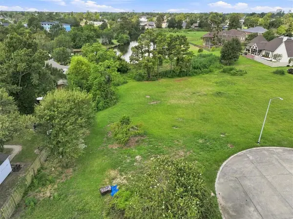 Woodland Estate Drive, Lake Charles, LA 70605