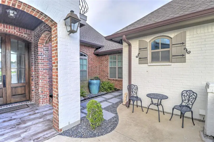 4104 Calypso Ct Court, Lake Charles, LA 70605 - #2