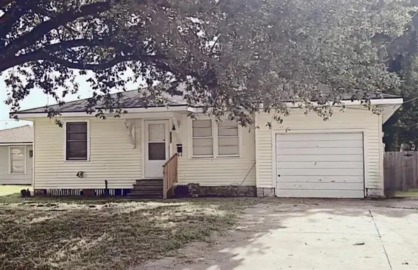 2916 Ernest St Street, Lake Charles, LA 70601