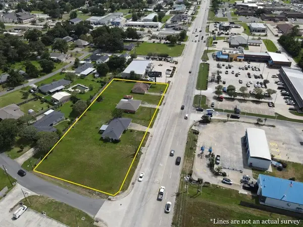 4005 Nelson Road, Lake Charles, LA 70605