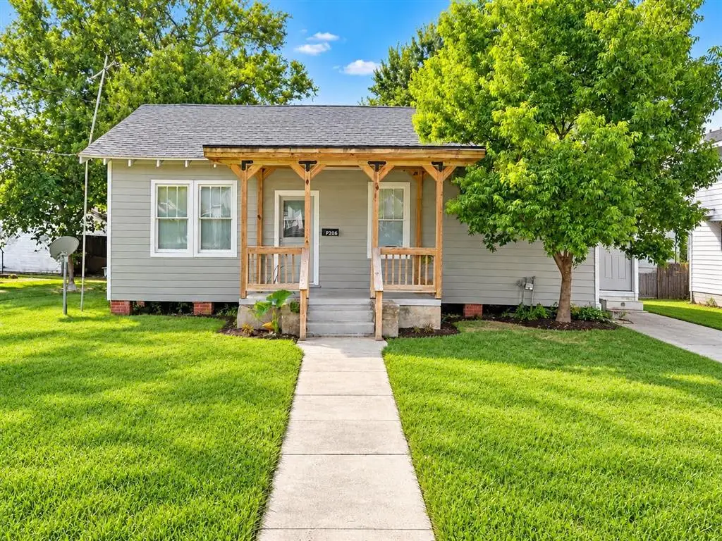 2006 Ernest St Street, Lake Charles, LA 70601 - #1