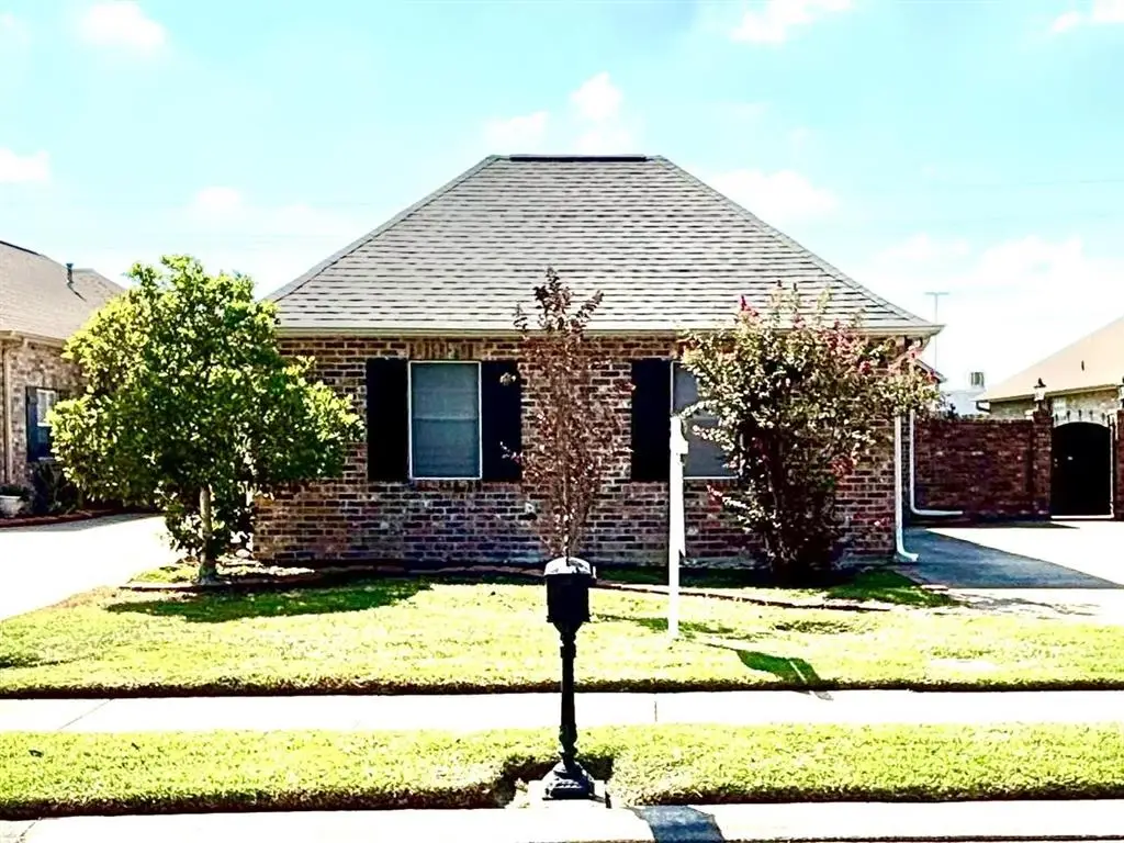 203 Pecanwood Drive, Lake Charles, LA 70605 - #1
