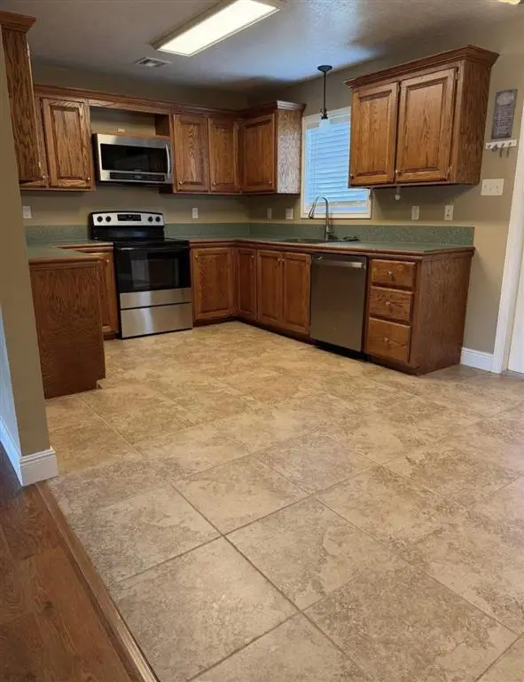 1021 Lakeland, Lake Charles, LA 70605 - #2