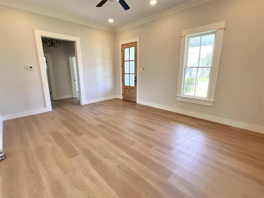 1014 Iris Street, Lake Charles, LA 70601 - #3