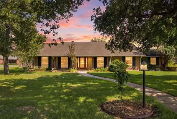 27 Timberly Drive, Lake Charles, LA 70605