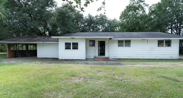 801 S Simmons Street S, Welsh, LA 70591