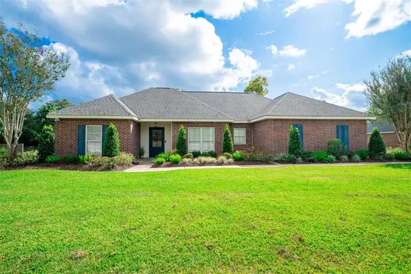 3435 L Ogea Road, Lake Charles, LA 70605