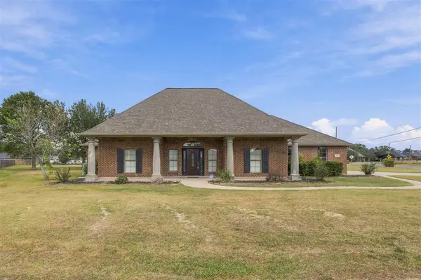 936 N Kade Lane N, Lake Charles, LA 70605