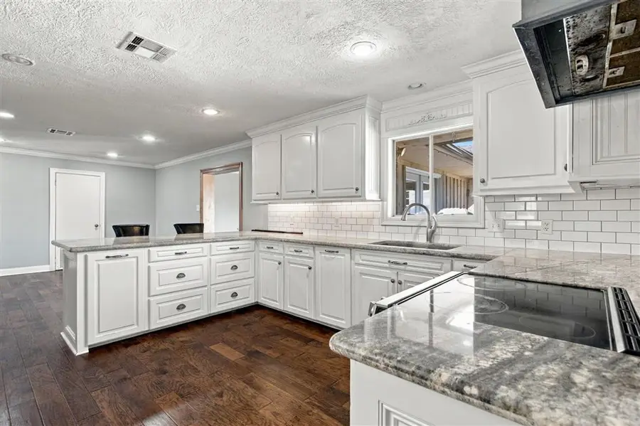 306 W Lee W, Sulphur, LA 70663 - #3