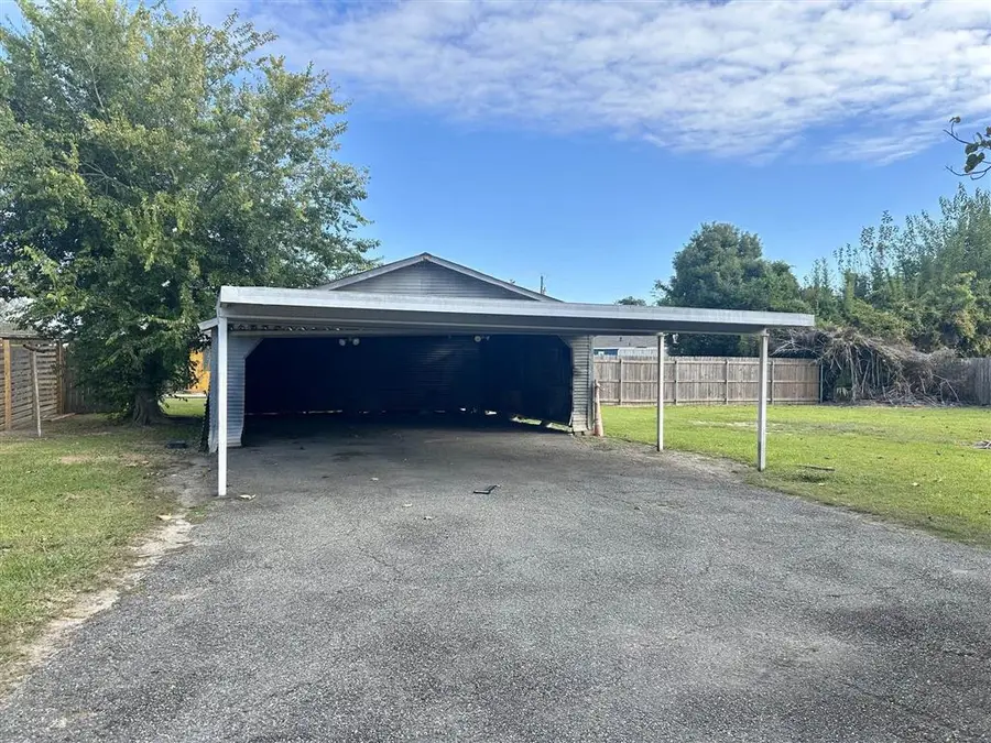 218 W Hale Street W, Lake Charles, LA 70601 - #2